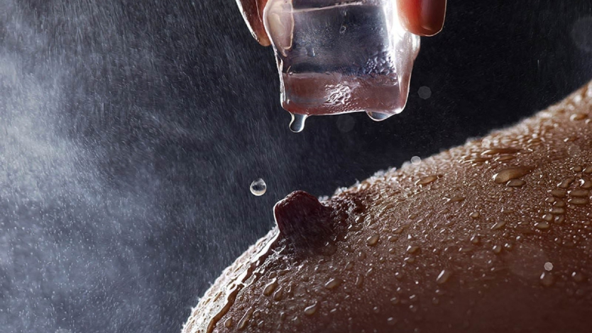 Лед по телу девушки