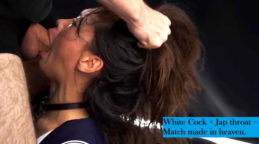 Глубоко в горло японку