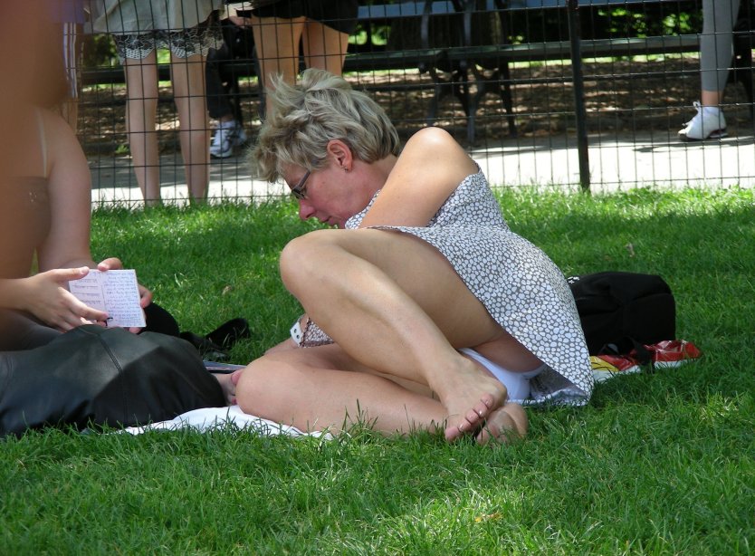 Голые на улице подсмотренное