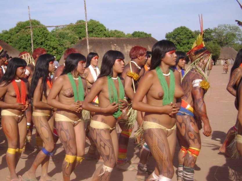 Индейцы с реки Xingu Бразилия