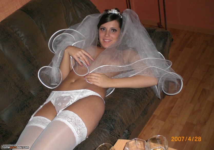 Невесты после свадьбы ню