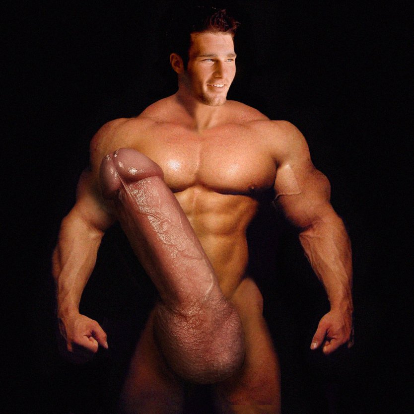 Мускулистый с большим пенисом