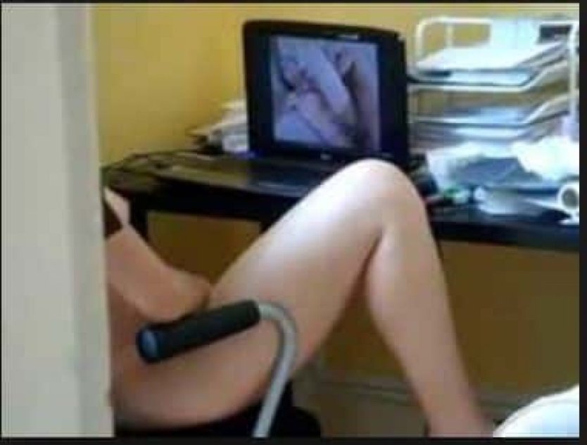 Подсмотренная мастурбация