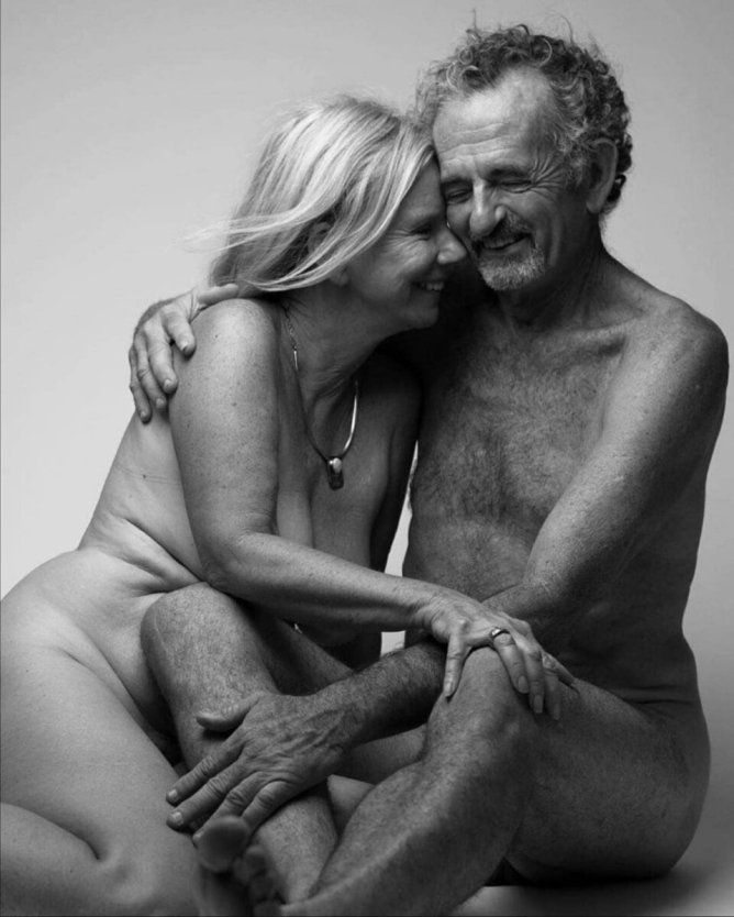 Эротические снимки пожилых пар