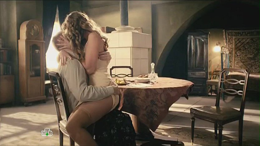 Юлия Мельникова голая в сериале "дело чести"