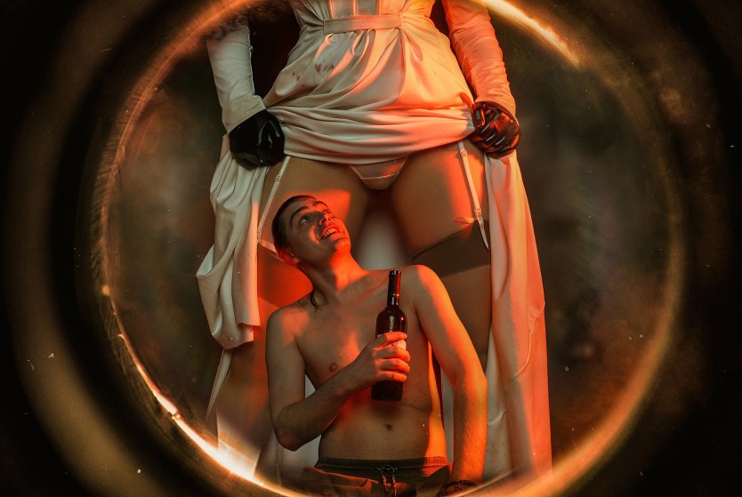 Леди Димитреску эро косплей